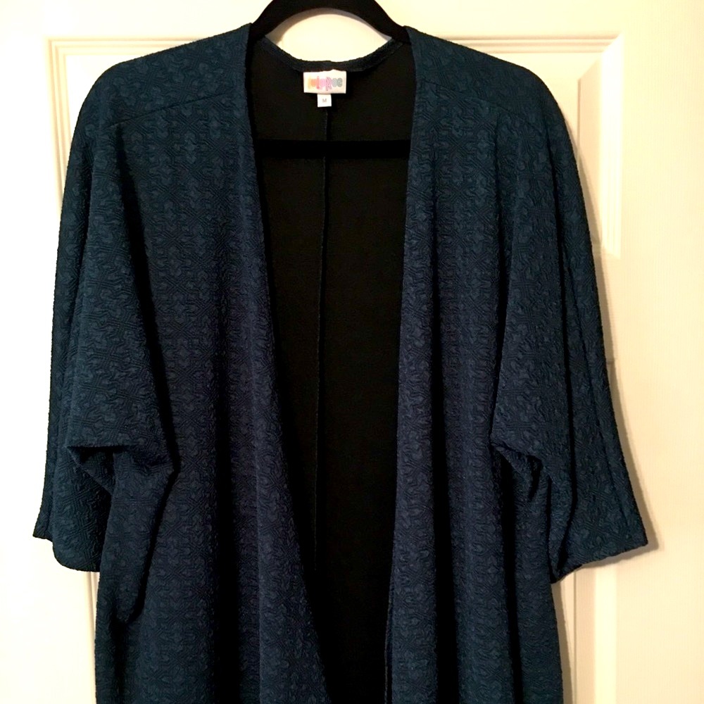 NWOT LulaRoe Lindsay Kimono